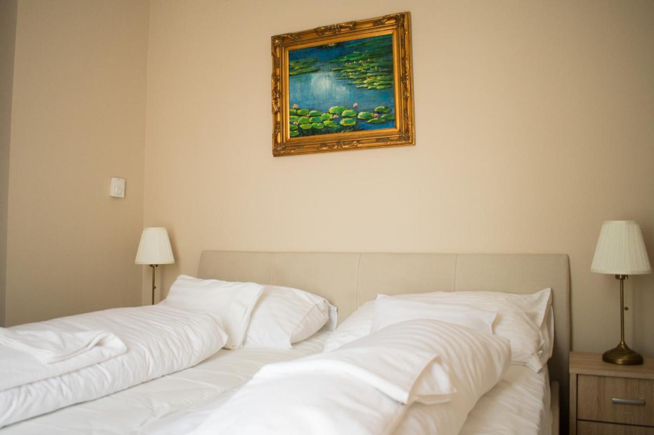 P4W Hotel Residence Szombathely Extérieur photo